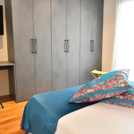 Lux Luna & Old Town *